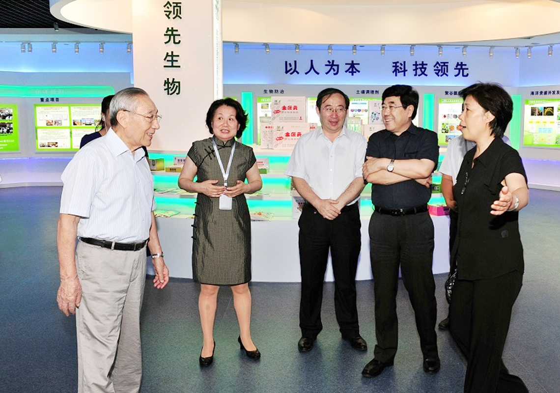 原中共中央政治局常委、原国务院副总理李岚清到我公司参观